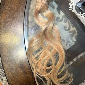 NEW Bellami Clip In extensions 16” Butter Blonde